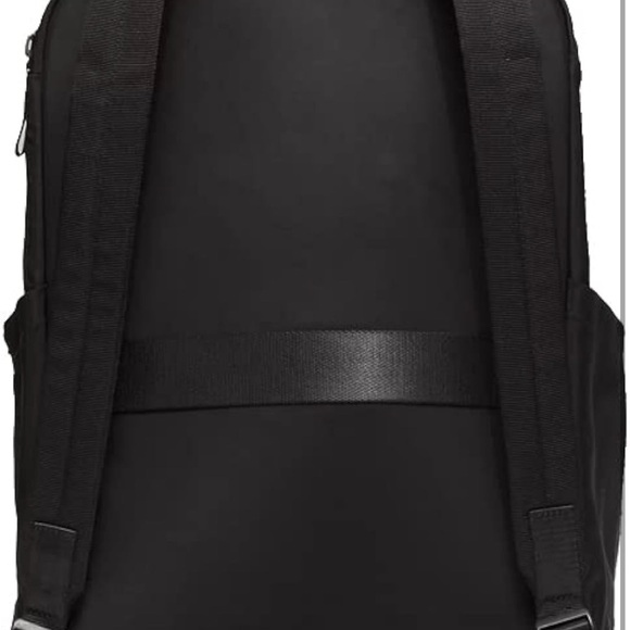 Lululemon Everyday Backpack 2.0 23L - Picture 4 of 5